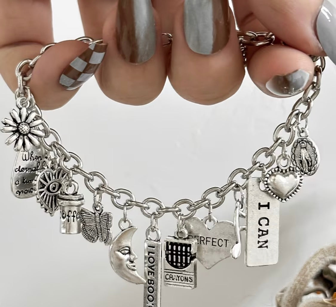 K-Plated Alloy ICAN Letter Music Note & Moon/Butterfly/Pendant Charms Bracelet with Retro Style 1pc Suitable for Daily Wear & Vacation, Year-Round Accessory Gift for Sisters, Couples, Musicians
